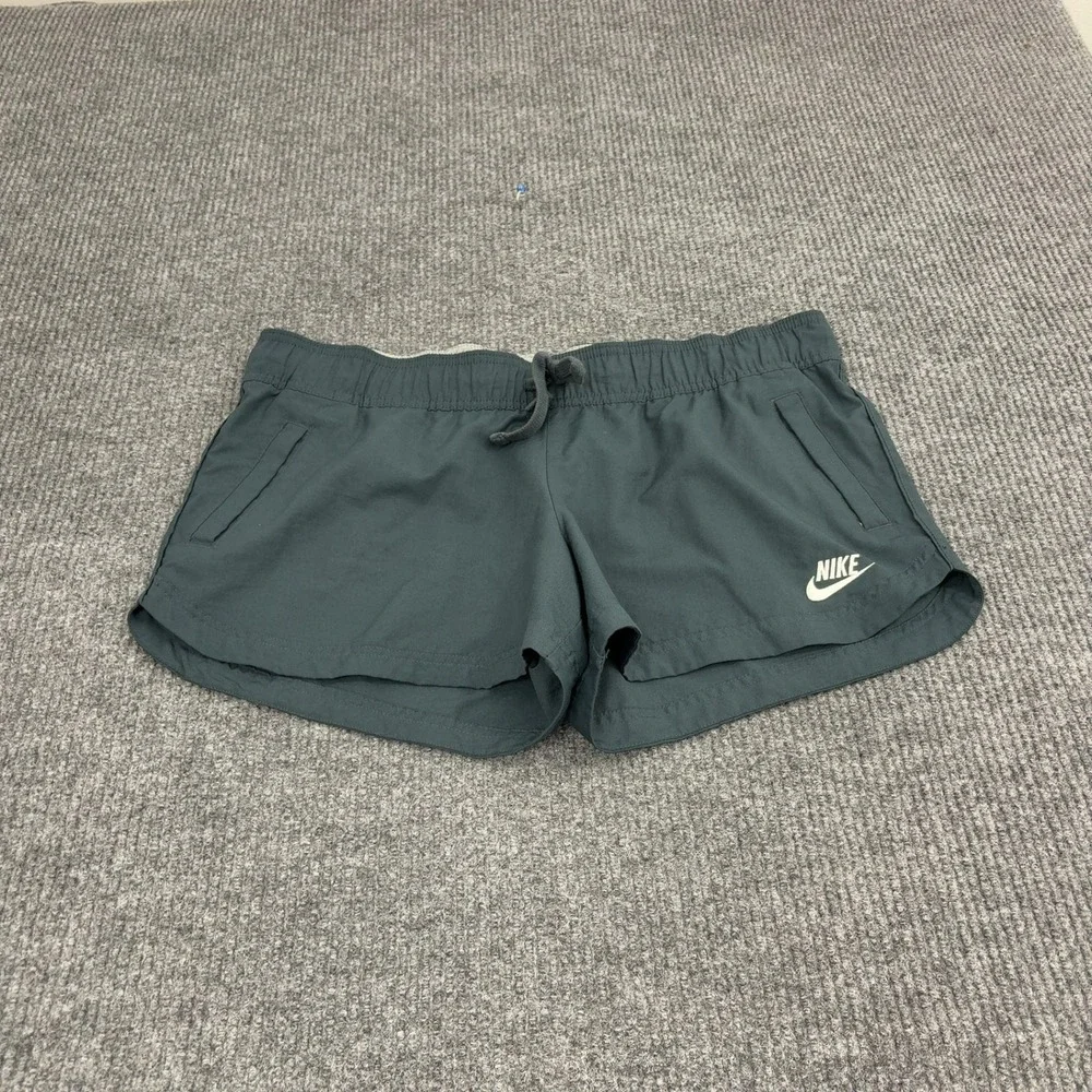 Nike Shorts Girls XL Gray Polyester Elastic Waist Sportswear Active Athleisure